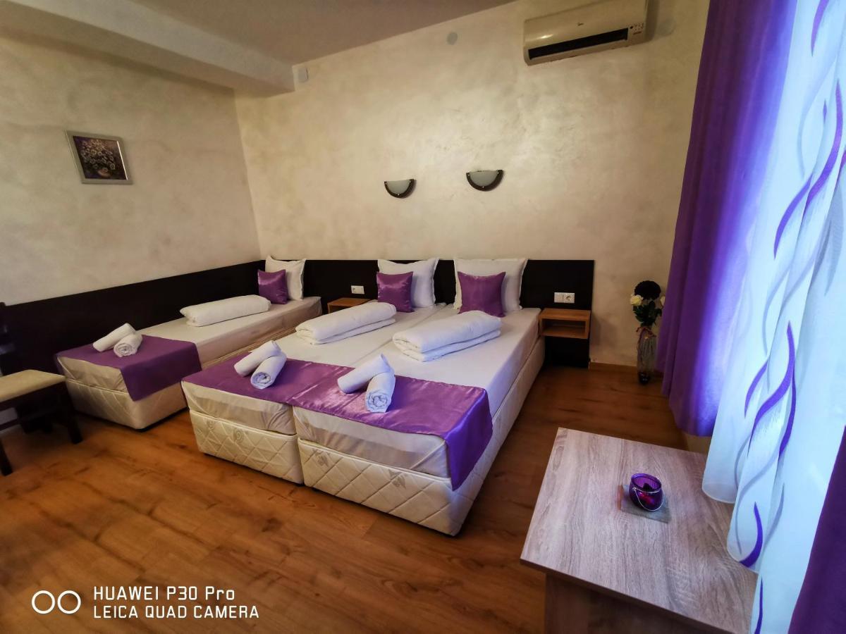 Hotel Swiss Шумен Экстерьер фото